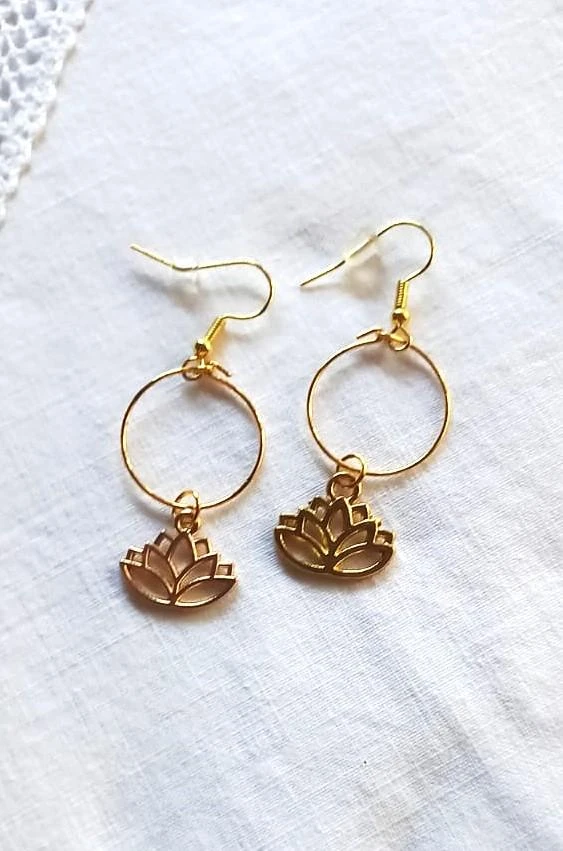 Nieuwe gouden lotus oorbellen – photo 4